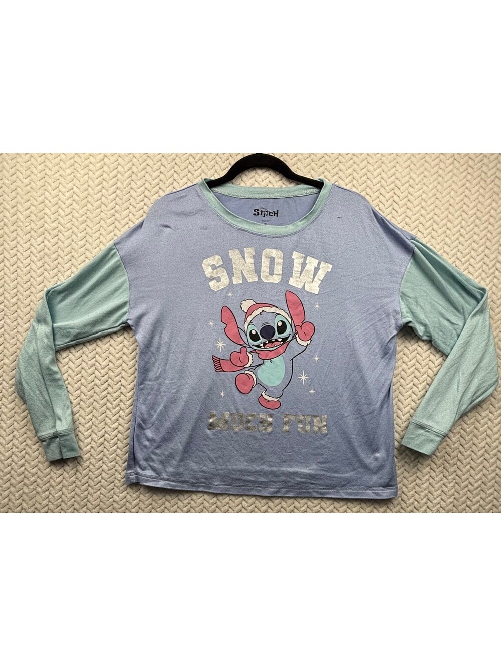 Disney Stitch Snow Cartoon Long Sleeve Sleepwear Top Medium
